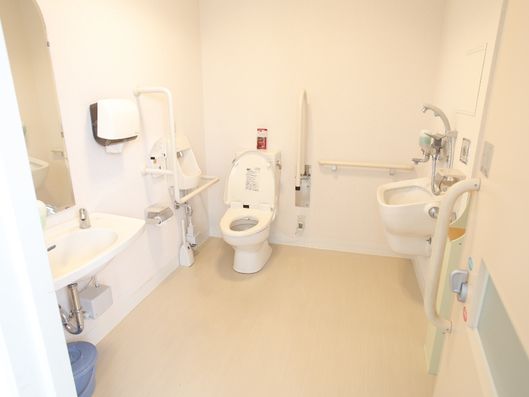 広々としたトイレ