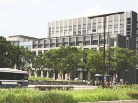大学や高校などが近くにあり、治安のよい地域になっている。暮らしやすく外出もしやすいため、楽しく過ごすことができる。
