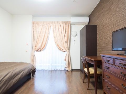 介護ベッドのある居室