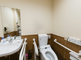 バリアフリーのトイレ設備が整った部屋