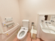 高齢者向けトイレの設備が整った部屋