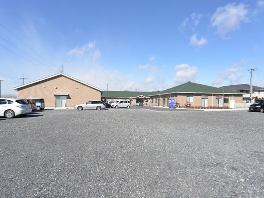 広々とした敷地