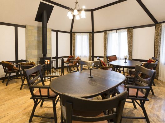 クラブサロン/こもれび