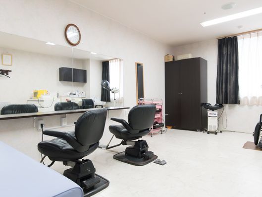 施設内美容室