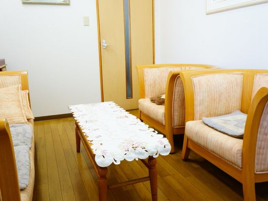 暖色系の応接セット