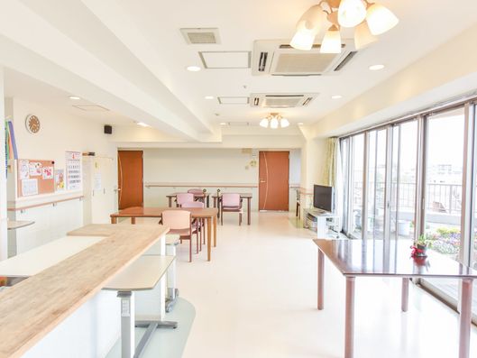 どの席も明るいリビング