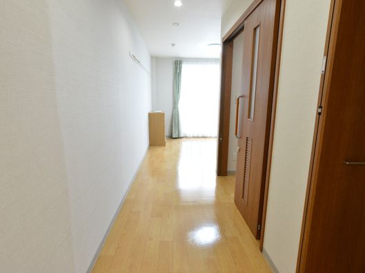 個室入口から見た室内の様子