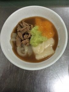 食べやすいようペースト状にした介護食