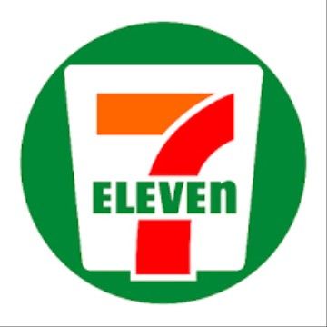 施設の近くにはコンビニエンスストアがある。食事やお菓子などの食料品から、ちょっとした日用品など便利なものを取り扱っている。