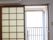 障子が設置されている居室である。ベランダや廊下が完備されており、住宅同様の造りで居心地良くなじみ深い。