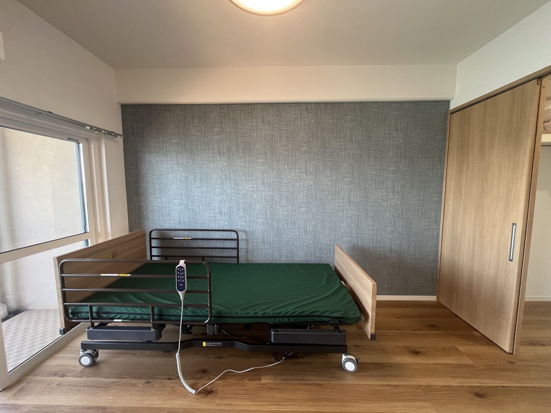 落ち着いた雰囲気の居室