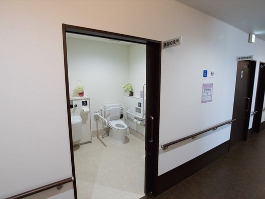多目的トイレ