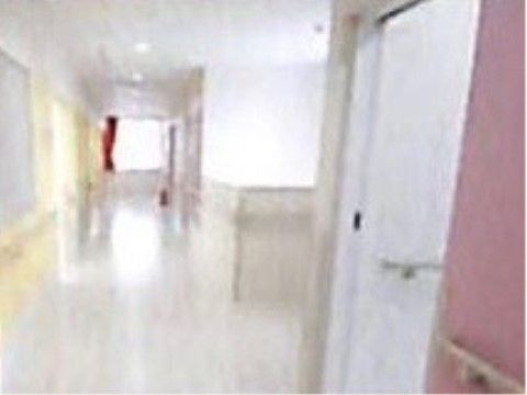 手すりのある廊下