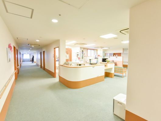 廊下と受付