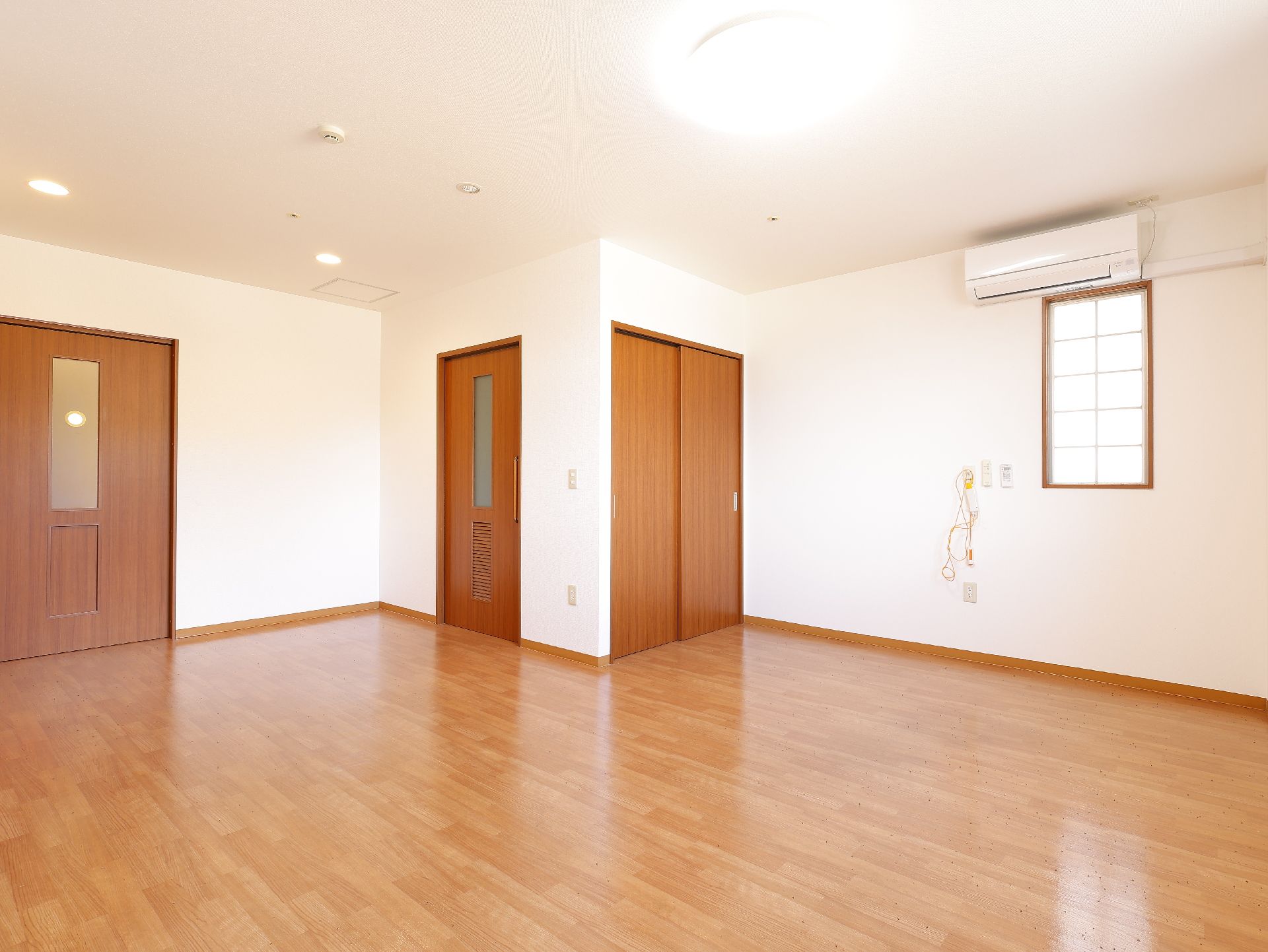 広い空間でいろいろなものが置ける居室