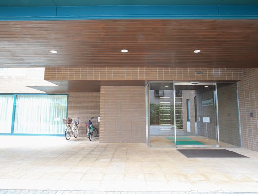 自転車も駐輪できる広さ