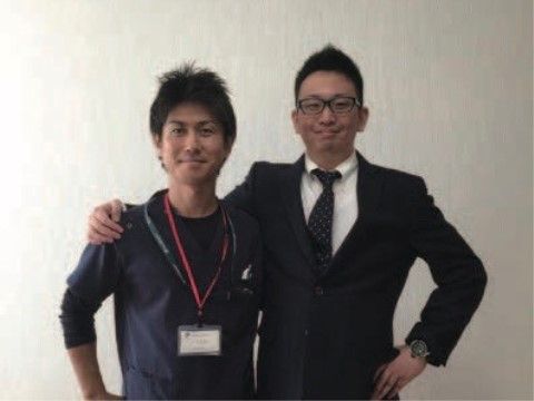 「サービス付き高齢者向け住宅 アースケア沼田 利根の里」信頼感のある男性スタッフ二名
