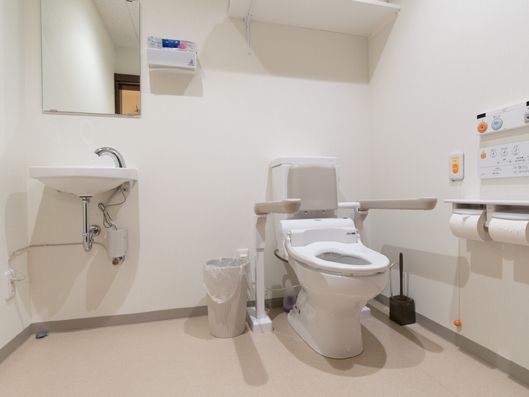 ゆとりのあるトイレルーム