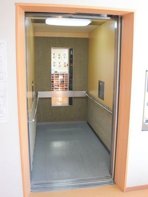 エレベーター
