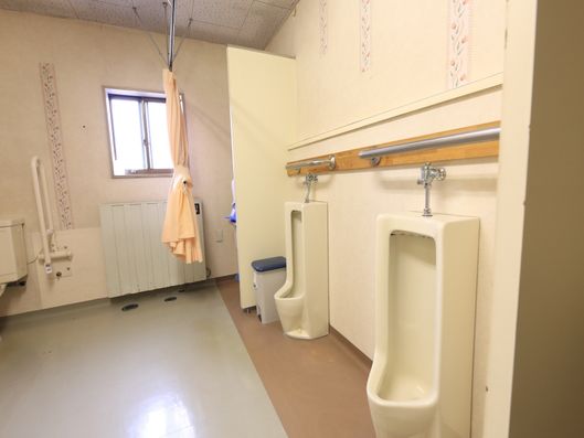 男性用トイレ