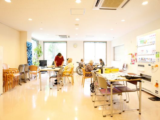 共有ルームには自動販売機も