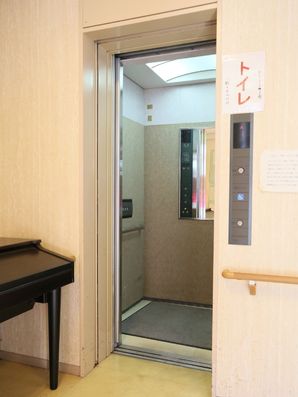 エレベーター