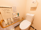 清潔感のあるトイレの室内