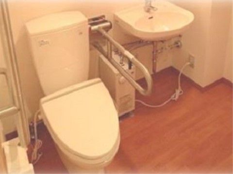 洗面台が設置されているトイレ