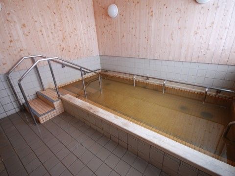 「介護付有料老人ホーム スローライフもんぜん」の大浴場。天然温泉がお楽しみいただける。