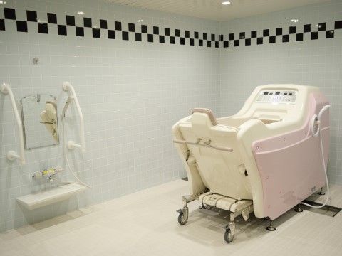 「はっぴーらいふ箕面」の特殊浴槽。1日の疲労を癒してくれる、特殊浴槽。