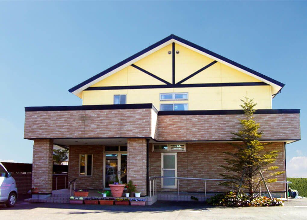 色彩豊かな手作りアート作品