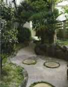 緑豊かな小道