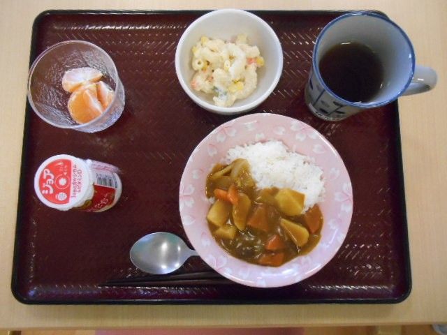 栄養バランスの食事提供