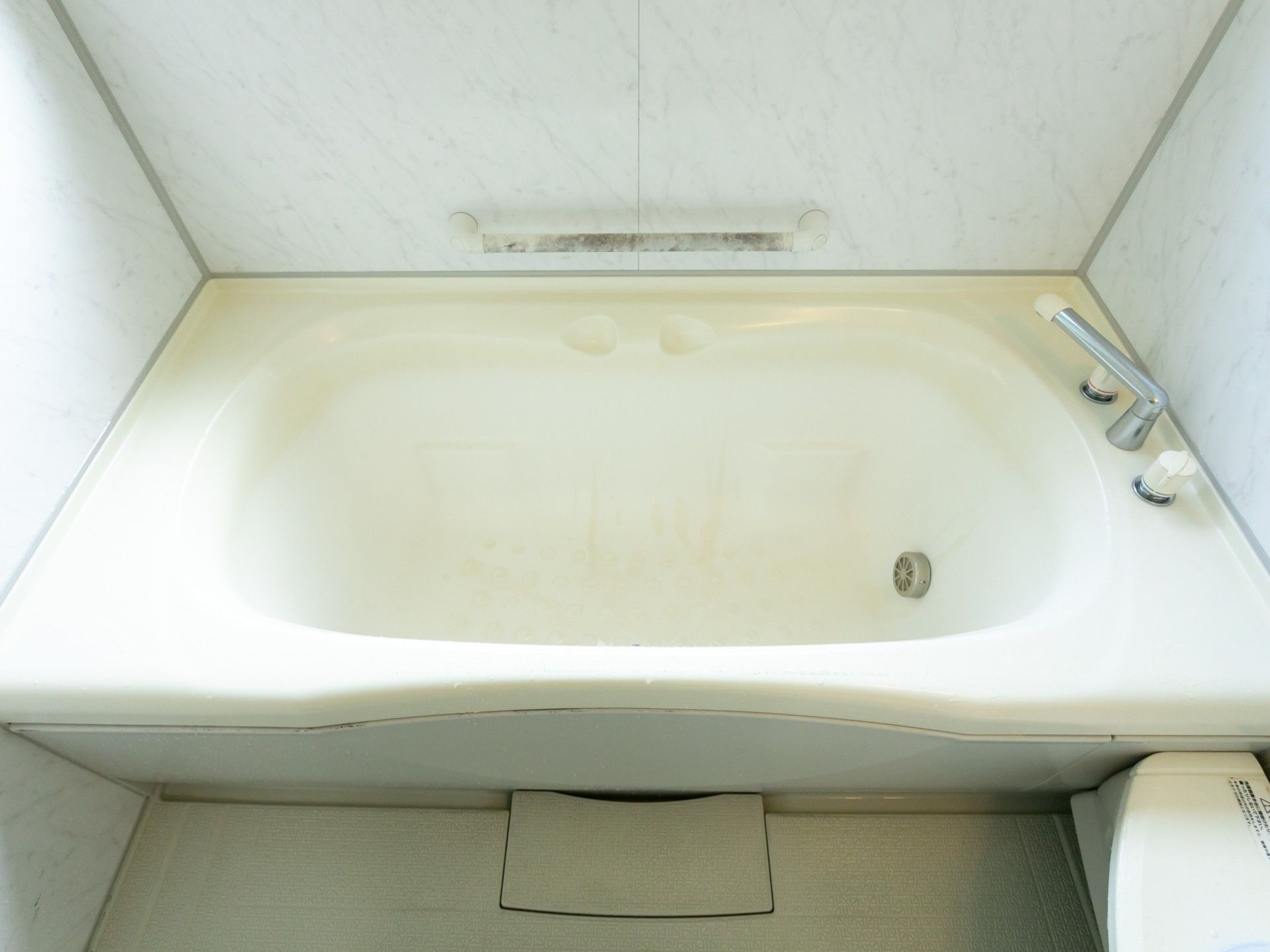 清潔な浴槽