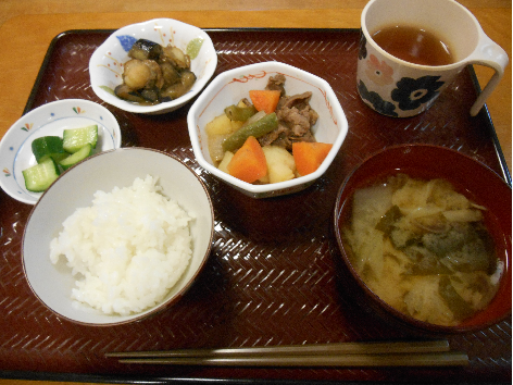 和食の丁寧な食事セット