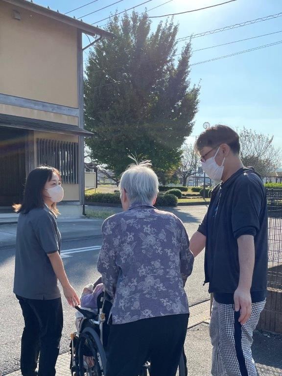 馴染みのスタッフが担当することで安心感をご提供しているユニットケア