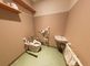 バリアフリー設計のトイレスペース