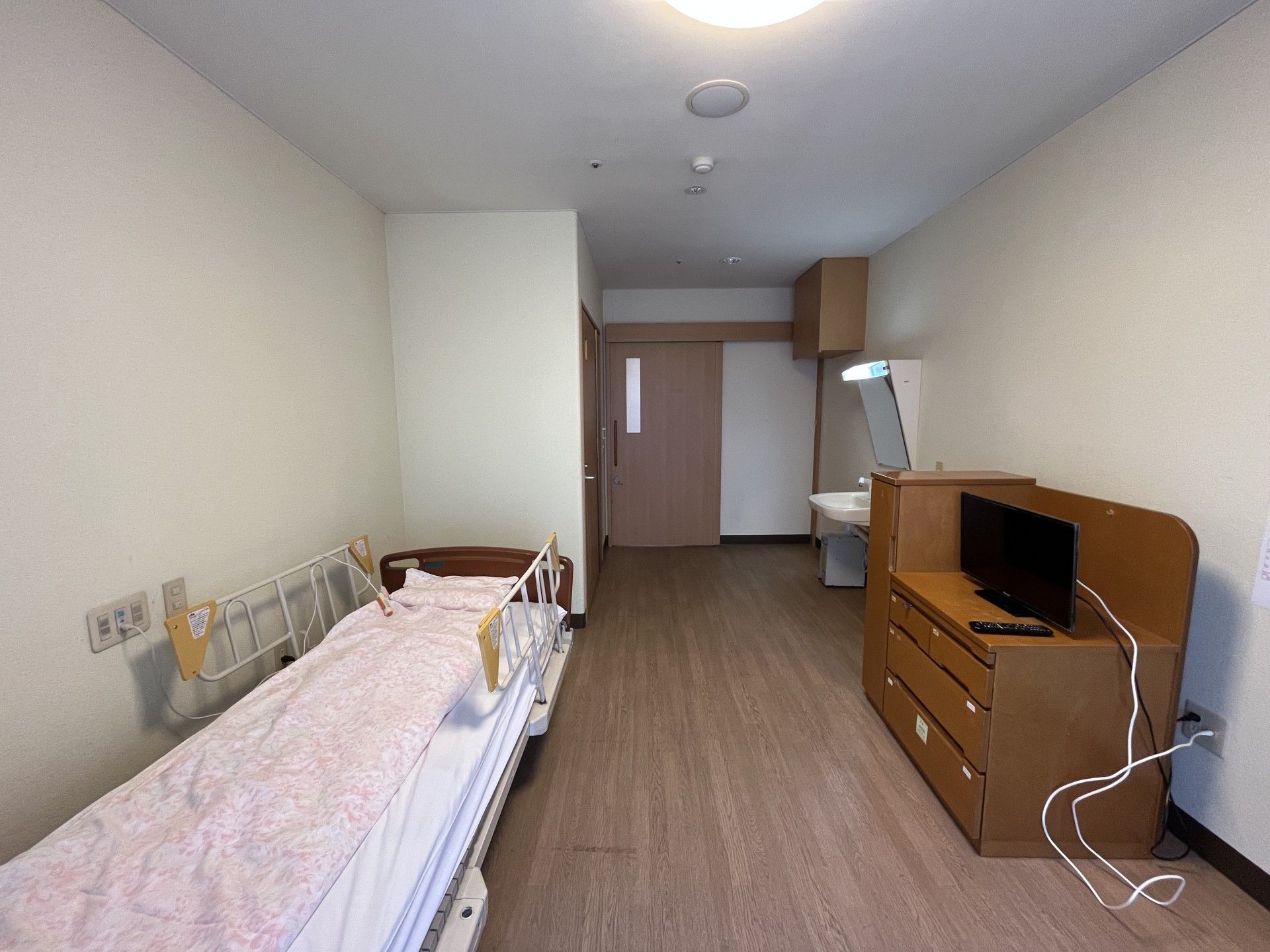 落ち着いた雰囲気の居室