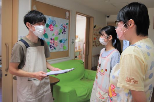 職員と話し合い