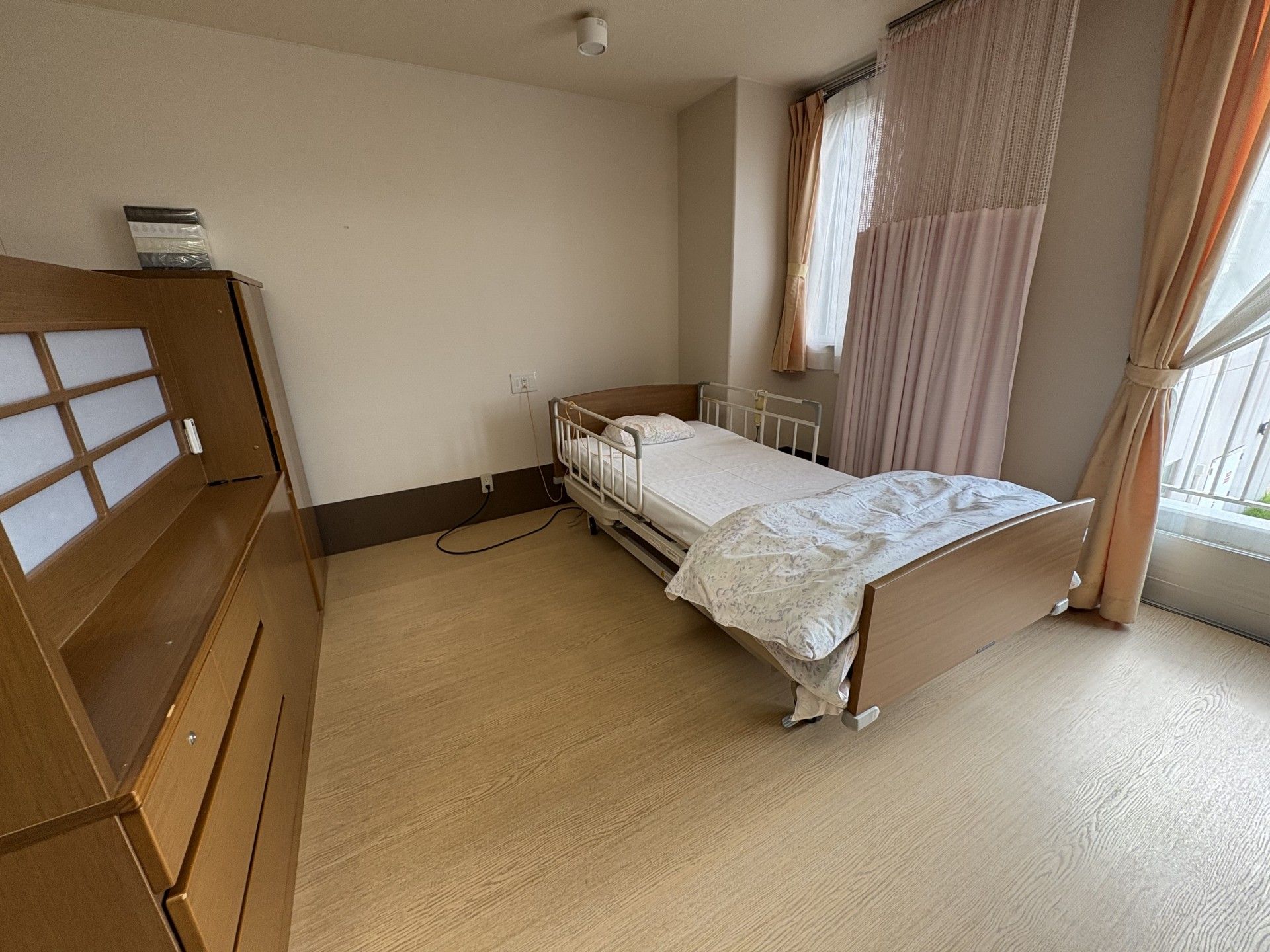 落ち着いた雰囲気の居室