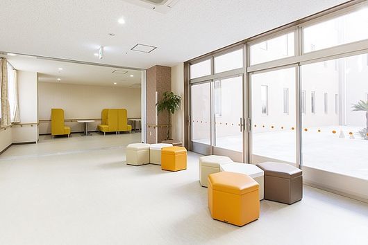 ラウンジ