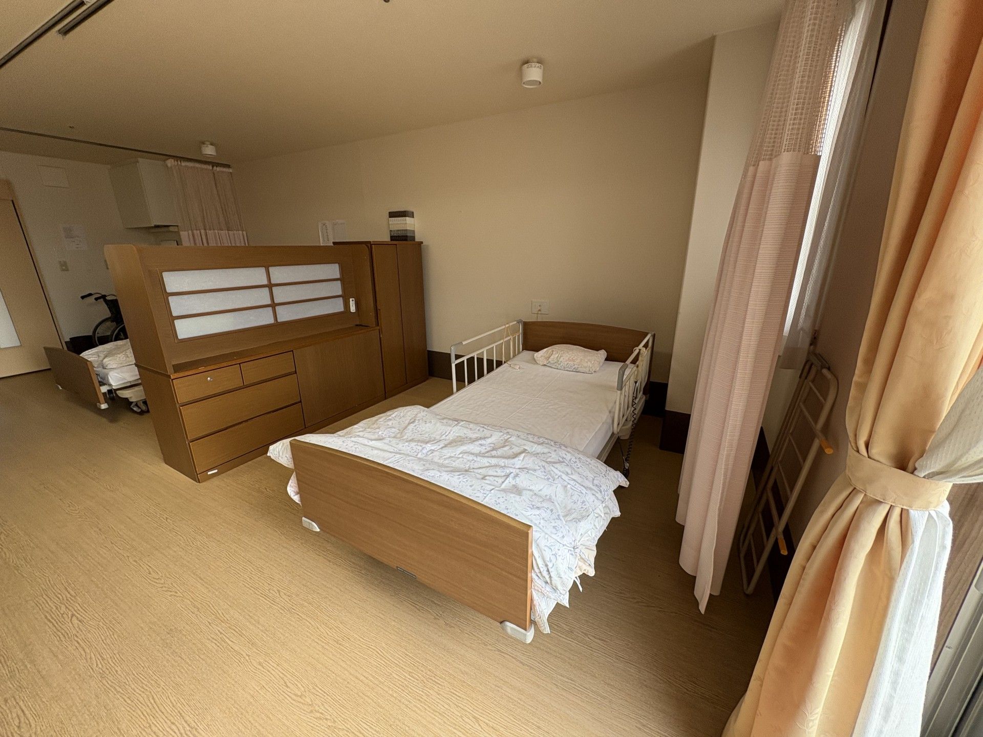 落ち着いた雰囲気の居室