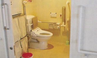 手すり付きトイレスペース