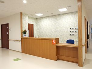 受付カウンターのあるロビー