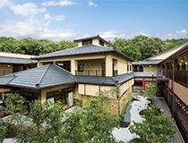 和風の落ち着いた建物