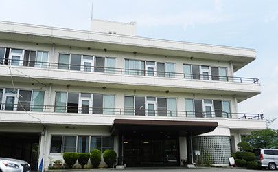 ゆったりとした玄関前