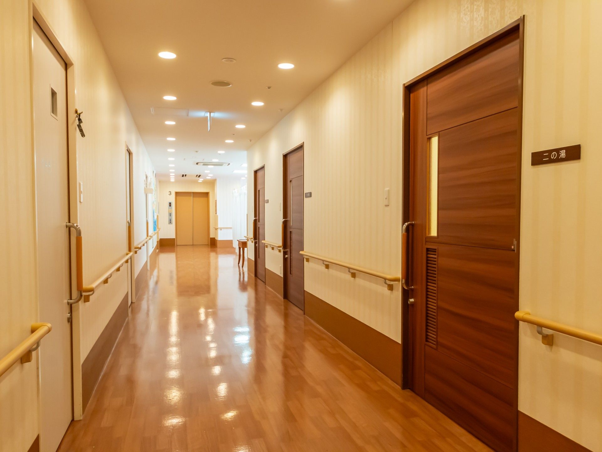 明るい廊下