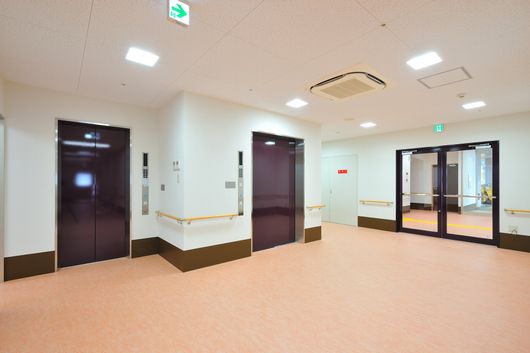 1F　エントランスホール