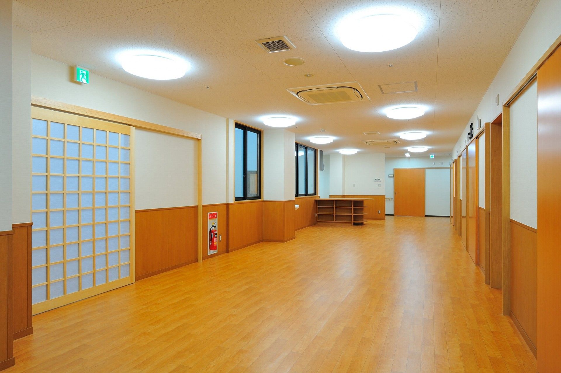 明るい廊下