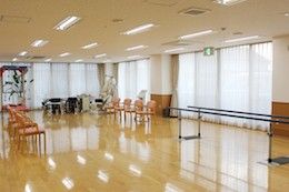 広々とした明るい共有スペース